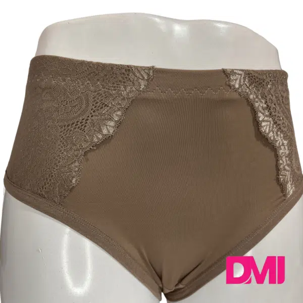 Calcinha Calçola Modeladora Rebatida Com Renda - Imagem 5